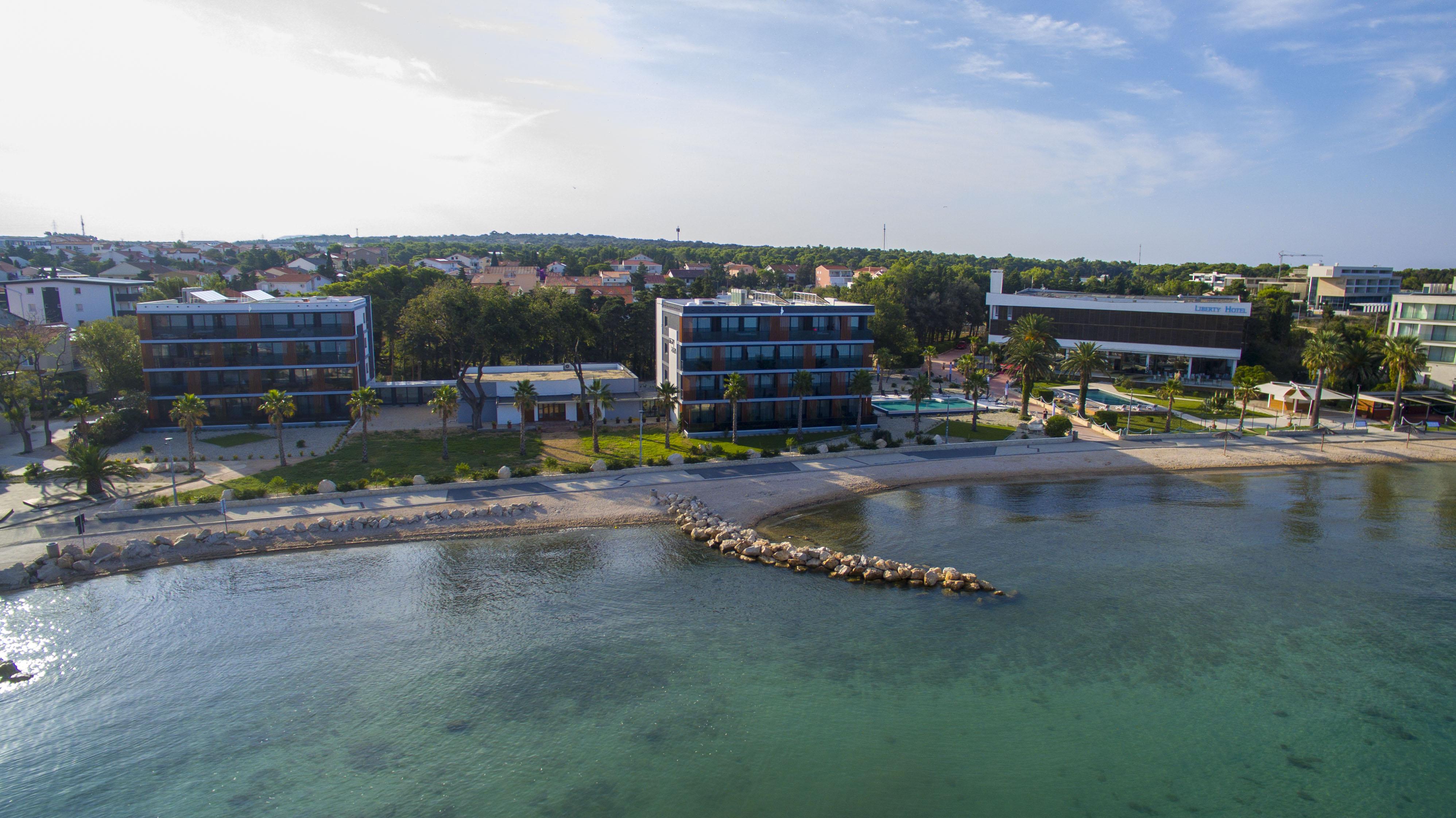 Liberty Plaza Hotel Novalja Exterior photo